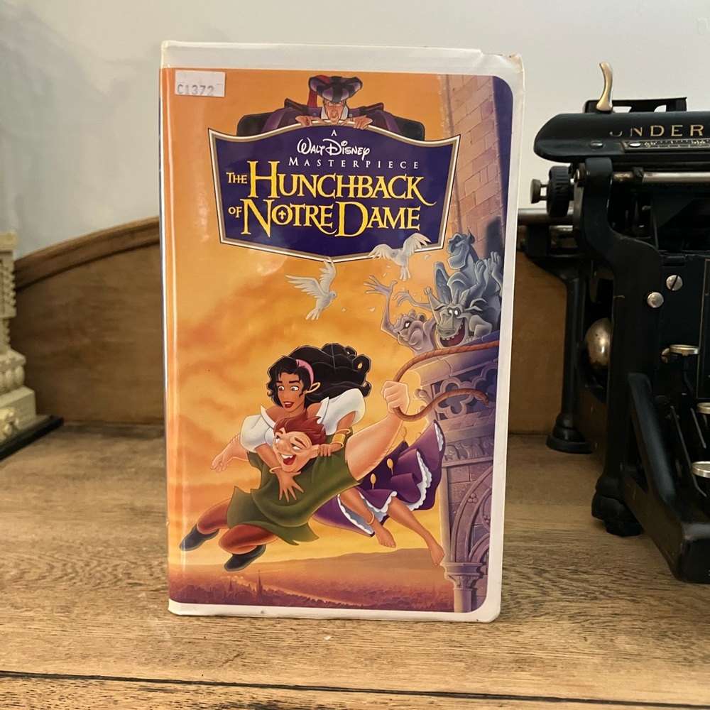 Disney The Hunchback of Notre Dame VHS - Orange and Purple Cover